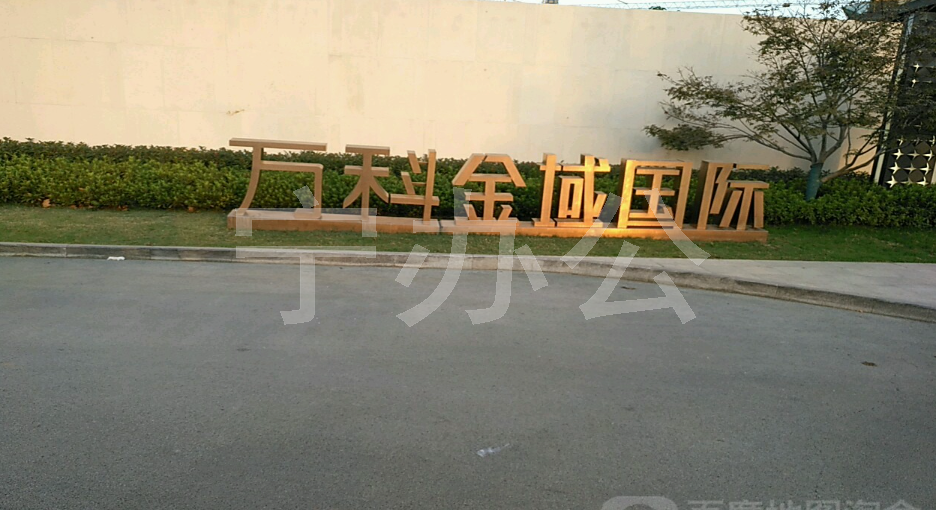 --请选择--